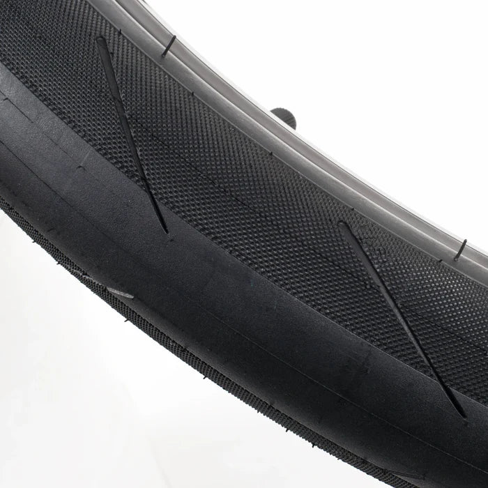 CULT Fast & Loose Walsh Tire