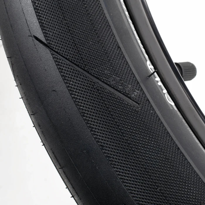 CULT Fast & Loose Walsh Tire