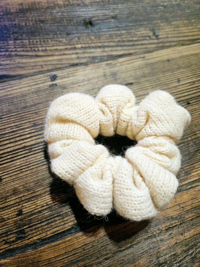 Jessica Textured Scrunchie Tan