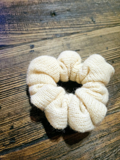 Jessica Textured Scrunchie Tan