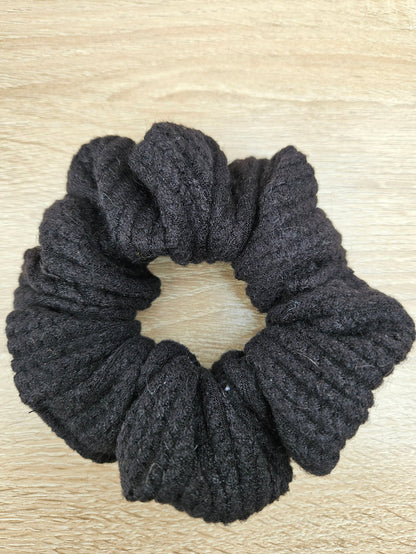 Jessica Textured Scrunchie Tan
