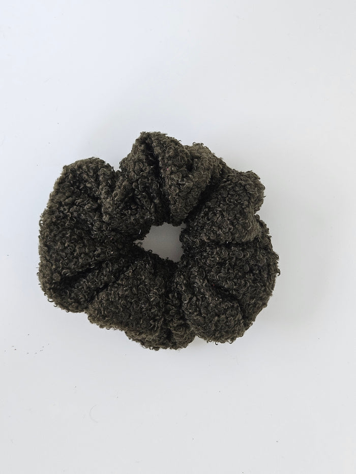 Richa Teddy Textured Soft Scrunchie Cream