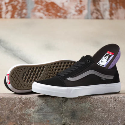 8 / black/grey/white